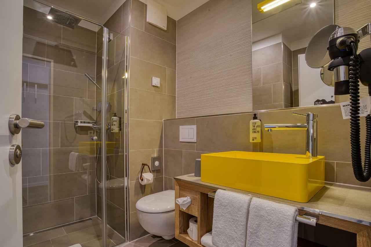 Hotel Ninetynine Wuppertal Extérieur photo